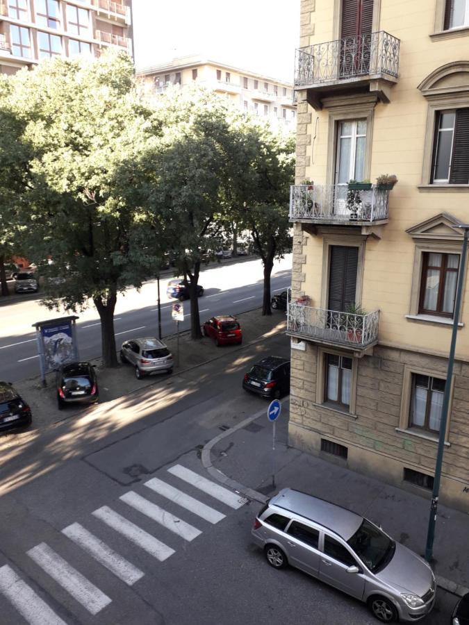 B&B A Spasso Per Torino Exterior foto